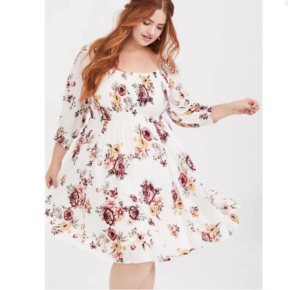 WHITE FLORAL SMOCKED SKATER DRESS